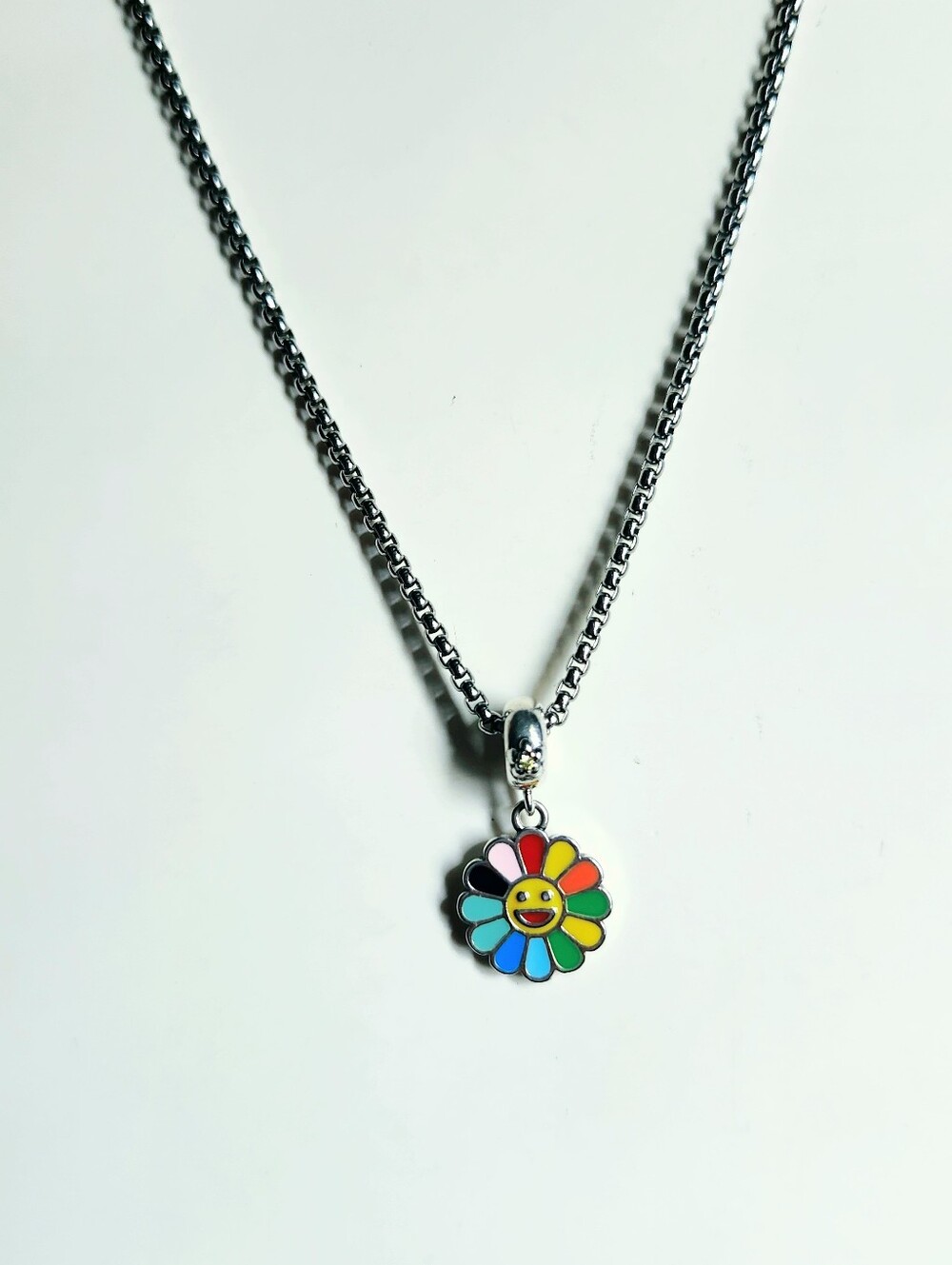 CHARM - Picture 5 of 7